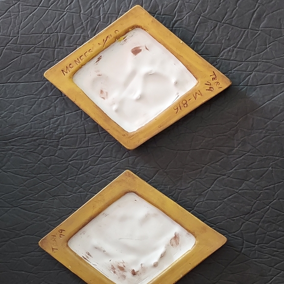 McNees Mold M-816 Teri 79 MCM Colors Butterfly & Flowers One Pair Wall Hanging - Picture 4 of 7